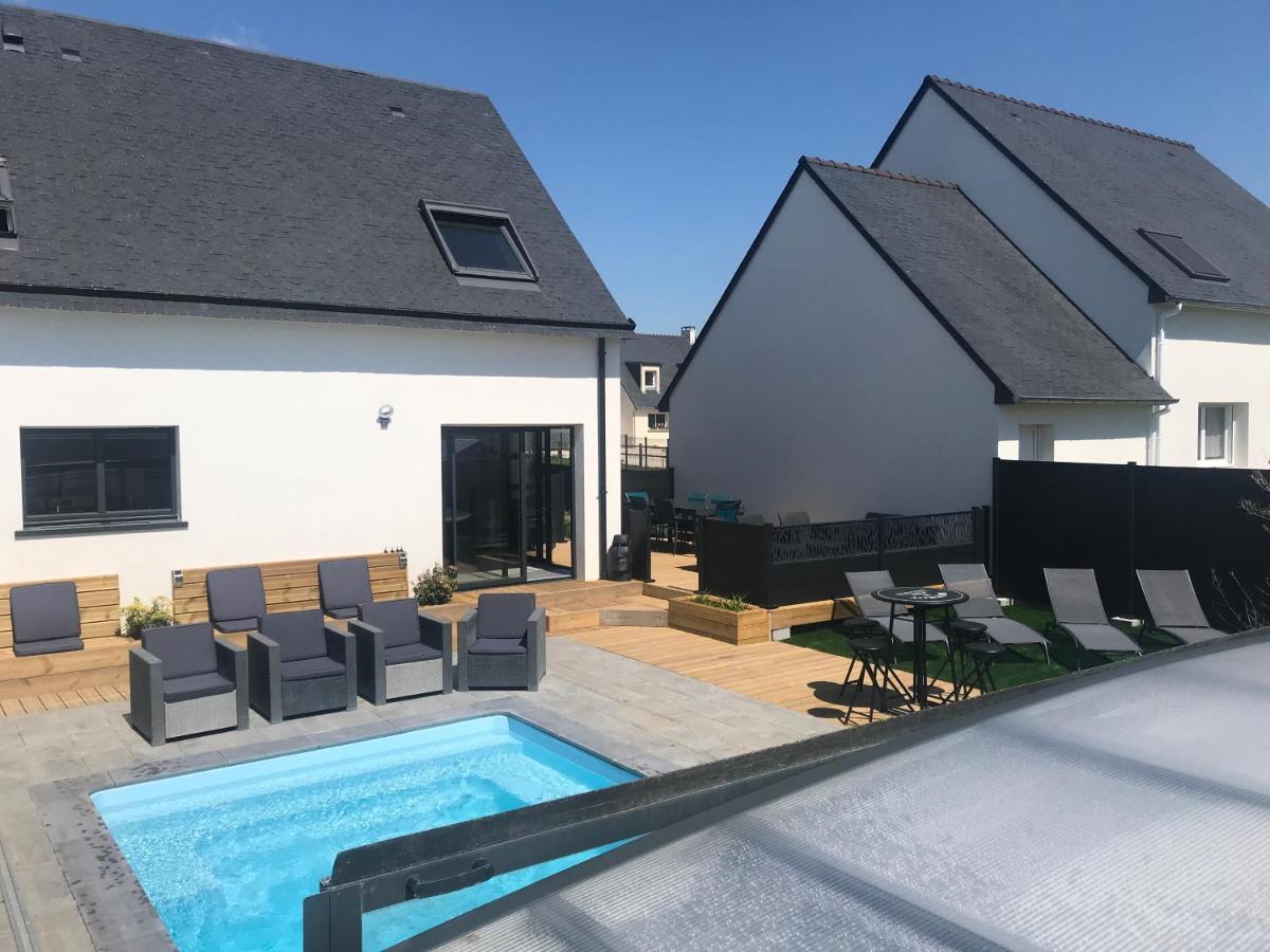 Maison 10 Pers En Bord De Mer Avec Piscine Chauffee Toute L'Annee, Spa Et Hamman Surzur ภายนอก รูปภาพ